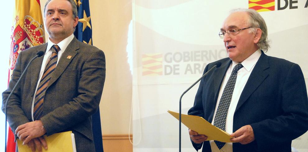 Se mantiene el operativo de alerta por la avenida del Ebro, cuya punta alcanzará Zaragoza mañana