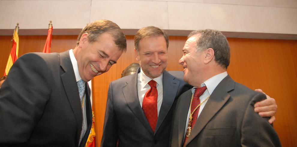 El presidente del Gobierno de Aragón, Marcelino Iglesias, ha asistido a la toma de posesión del presidente del la Diputación Provincial de Huesca