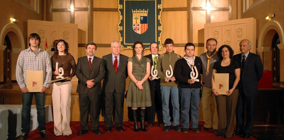 Ecomonegros, Oficina de Apoyo del Acuartelamiento San Fernando, Ars Escénica y Escultismo Aragonés reciben  los Premios Juventud 2007