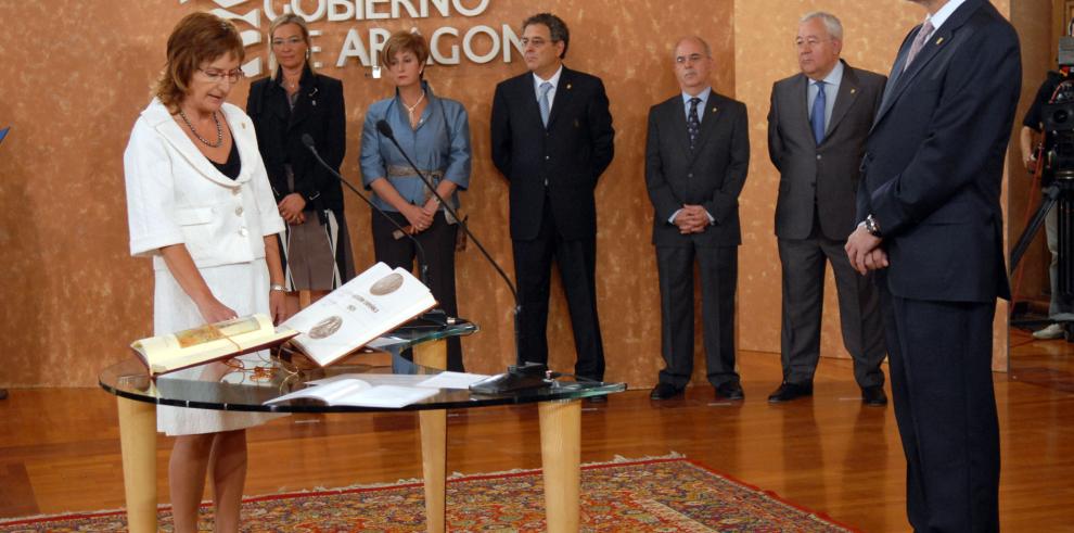 Imágenes de la toma de posesión de los nuevos consejeros del Gobierno de Aragón - 4