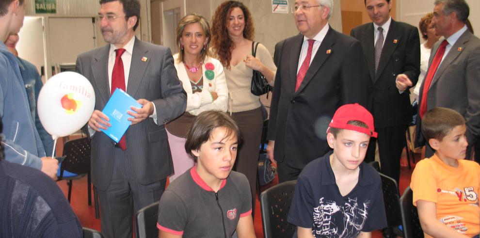 Más de 4500 familias se dan dita en el Día Interncional de las Familias que se celebra en Teruel