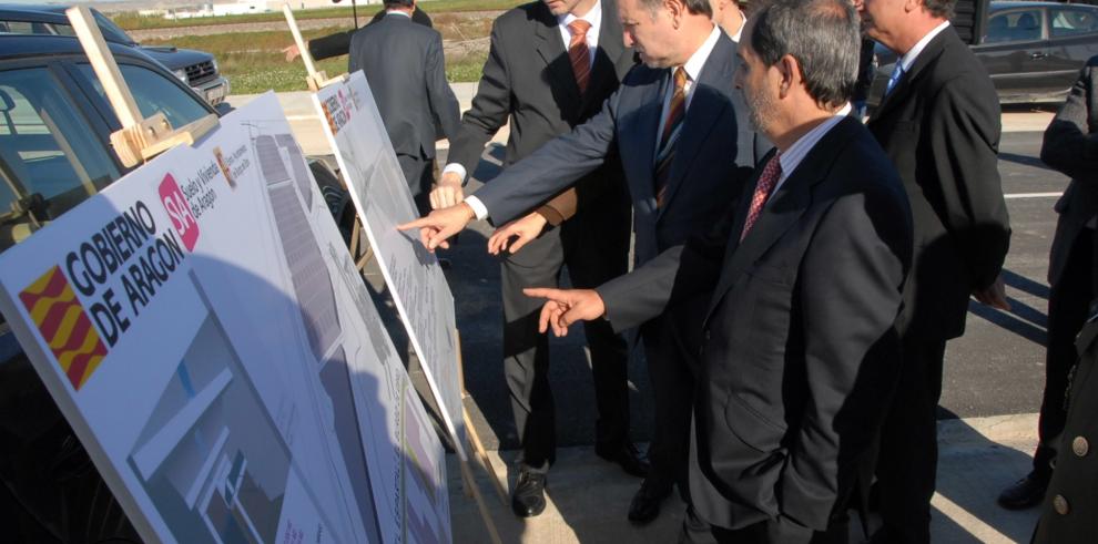 Iglesias inaugura el Polígono Industrial "El Espartal" de El Burgo de Ebro
