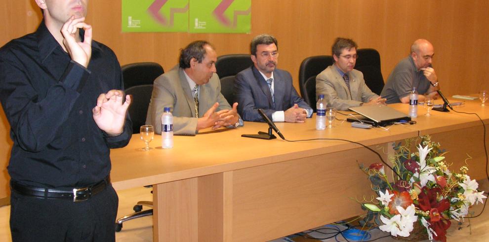 El consejero de Servicios Sociales y Familia ha inaugurado esta mañana el curso "Políticas públicas para las Familias en Aragón "