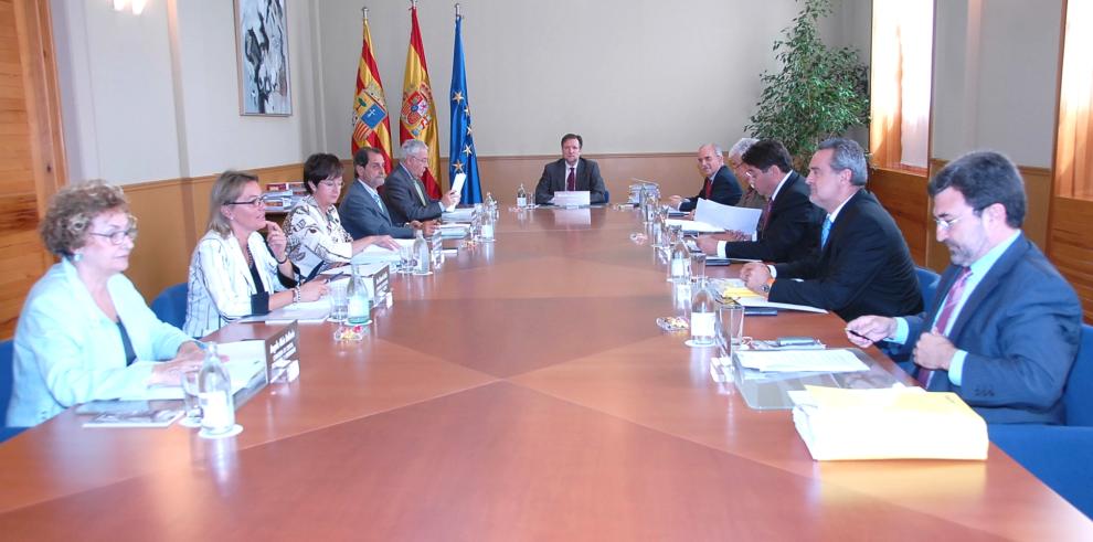 El Gobierno de Aragón inicia los trámites para recurrir el Estatuto catalán sobre el Archivo de la Corona
