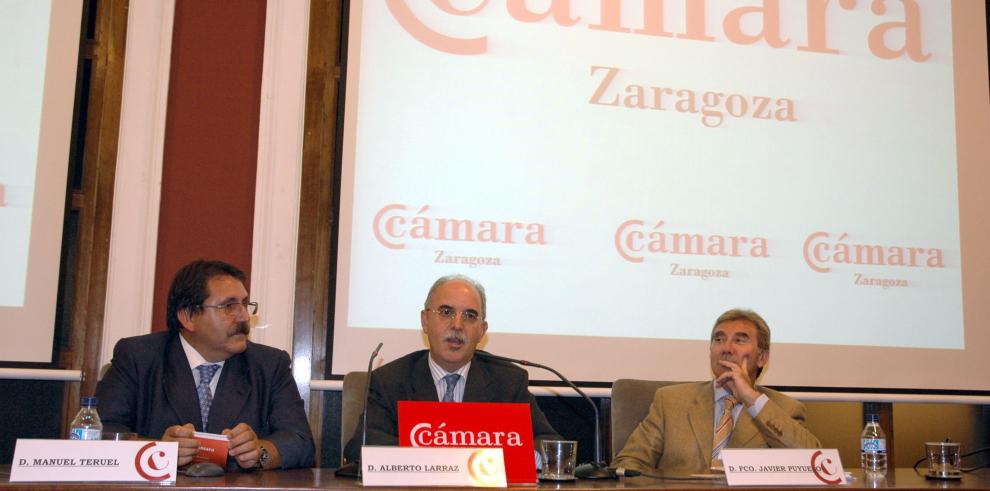 El consejero de Economía, Hacienda y Empleo, Alberto Larraz, clausura la jornada "Exportar: servicios y ayudas en Aragón", organizada por el Gobierno de Aragón y la Cámara de Comercio e Industria de Zaragoza