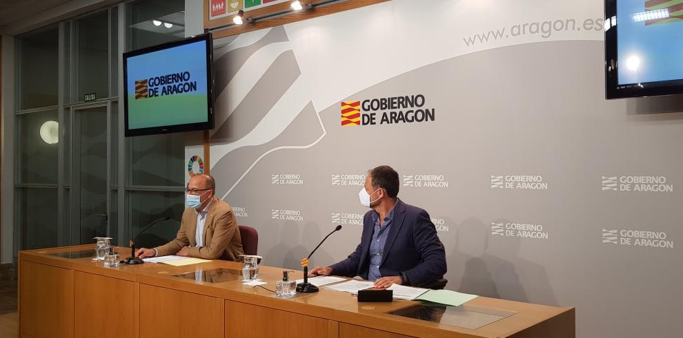 Aragón distribuirá 10.000 dispositivos electrónicos entre los centros educativos durante el próximo curso