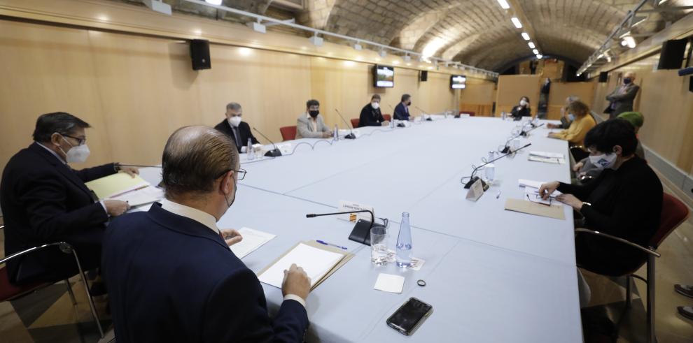 El Gobierno de Aragón estudia medidas de apoyo al sector de la nieve pactadas con empresas y administraciones locales