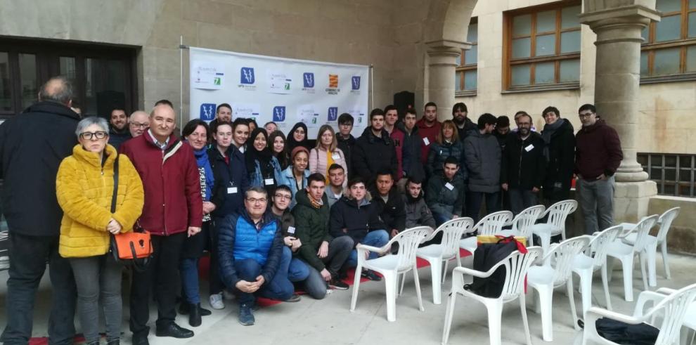 Un “Repair Café” en Alcañiz para afrontar el reto de reducir la generación de residuos domésticos mediante la reparación