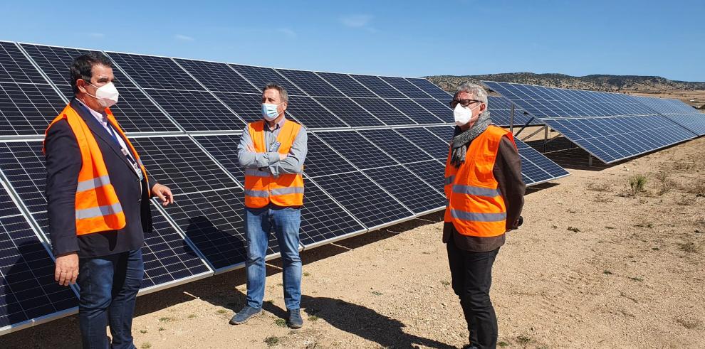 Finaliza la instalación de una planta fotovoltaica en el Aeropuerto de Teruel