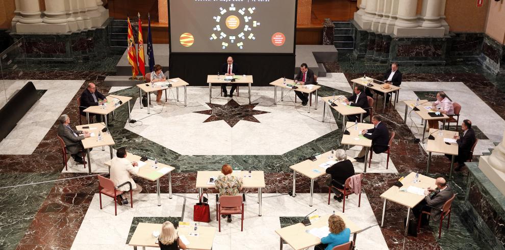 El Gobierno de Aragón presenta su Estrategia de Residencias de Mayores para proteger a uno de los sectores más golpeados por la pandemi