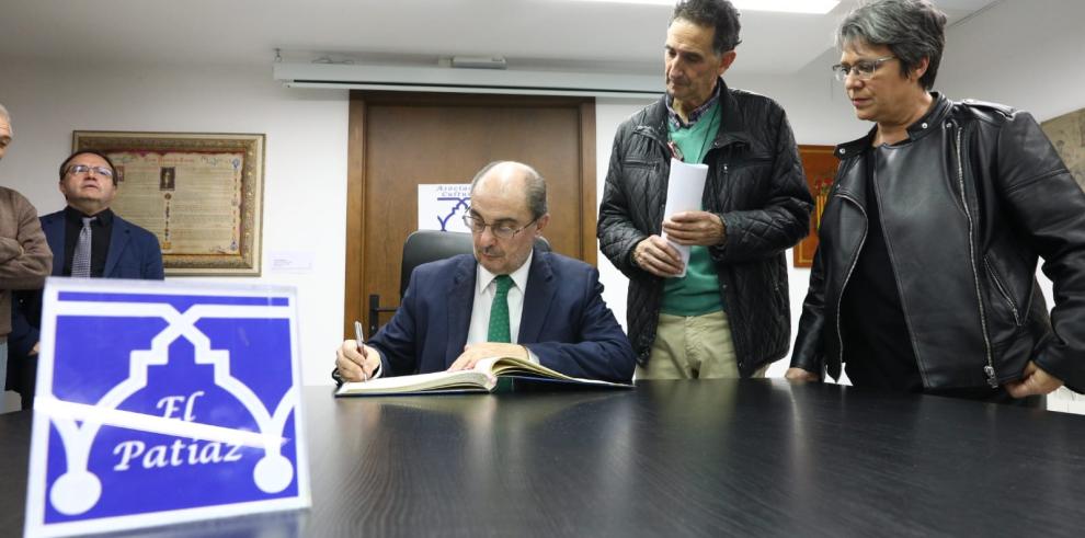 Javier Lambán participa en los actos de colofón de las XXI Jornadas sobre la Historia de Tauste, rindiendo homenaje a Ramón J. Sender