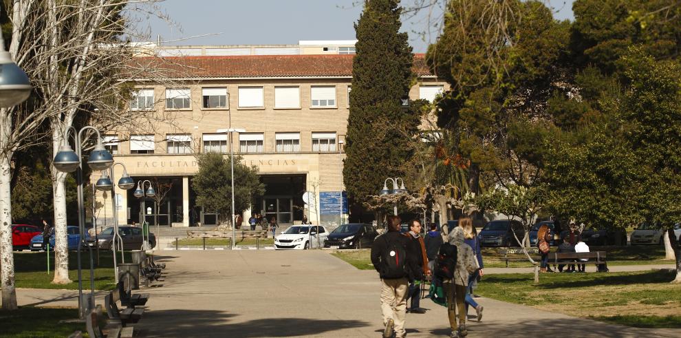 DGA y Universidad acuerdan invertir 245.000 euros para digitalizar las aulas de cara al próximo curso