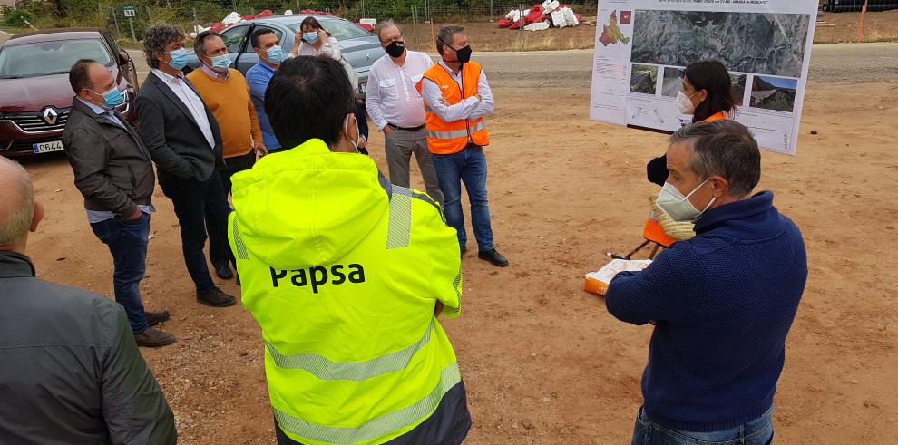 Soro visita las obras de acondicionamiento en la A-1503 en la comarca del Aranda