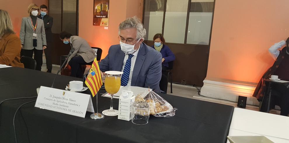 El consejero Olona discrepa sobre el enfoque sectorial de la PAC