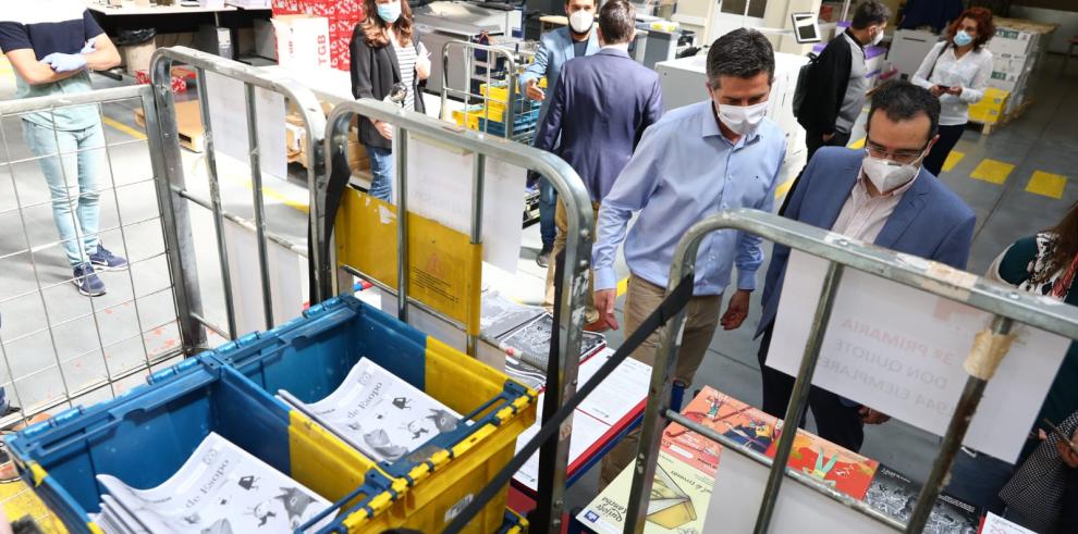 Casi 12.000 niños aragoneses se beneficiarán gracias a “Libros que unen” de un apoyo extra para continuar su proceso educativo