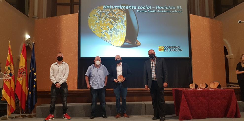 Adolfo Aragüés, Premio Aragón de Medio Ambiente a título póstumo