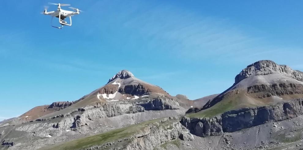 El CITA utiliza drones al servicio de la ganadería extensiva