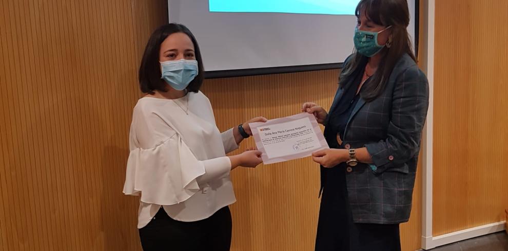 Repollés entrega los premios a los sanitarios a los residentes excelentes