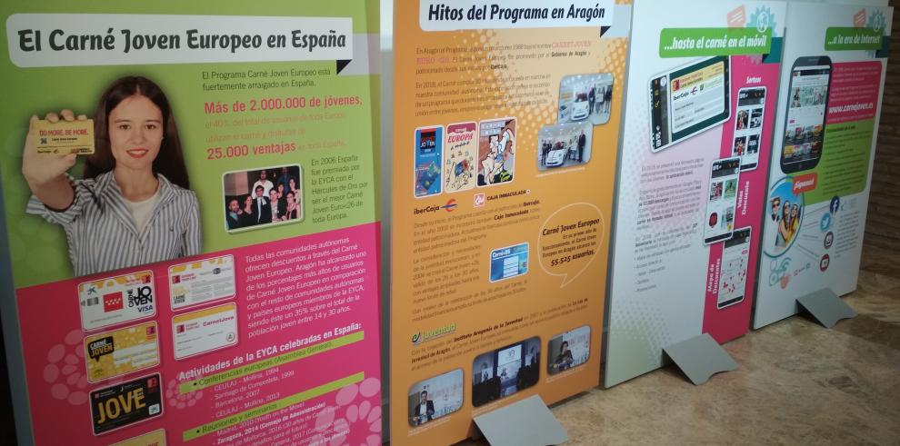 El IAJ conmemora los 30 años del Carné Joven con una exposición itinerante sobre su historia y sus servicios