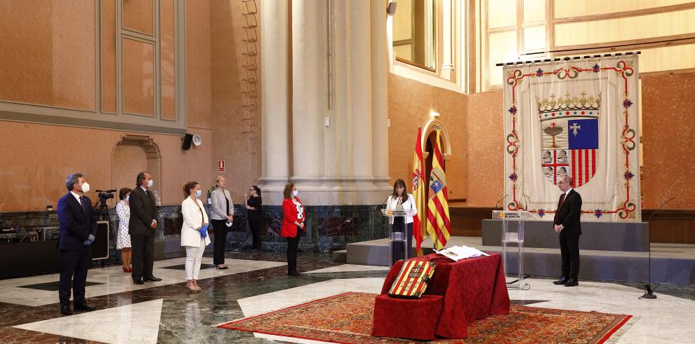 La nueva consejera de Sanidad se compromete a seguir fortaleciendo la excelencia del sistema aragonés de salud y tiende la mano al diálogo con los profesionales