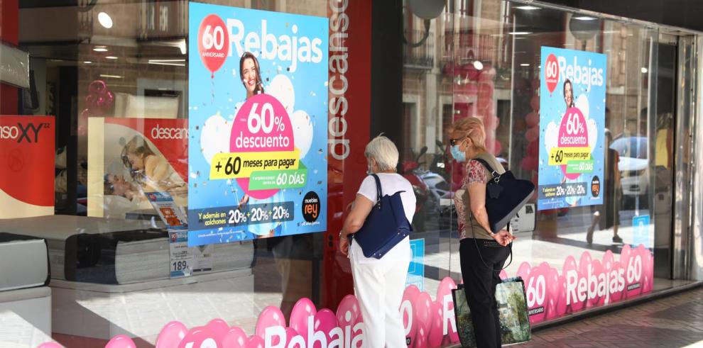 El 77,6% de los comercios aragoneses colocan carteles con las medidas de protección frente a la Covid-19