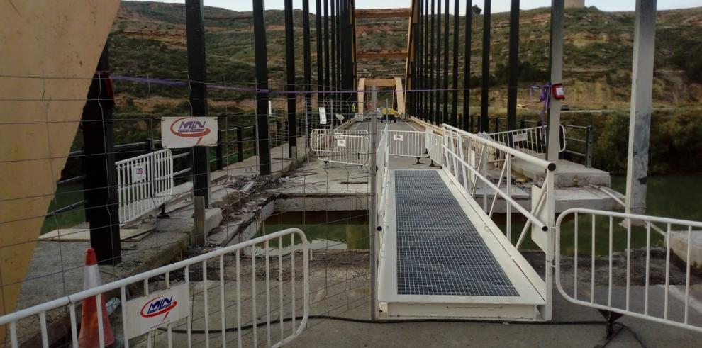 Las obras en el puente de Sástago obligan a la modificación de los horarios de acceso peatonal