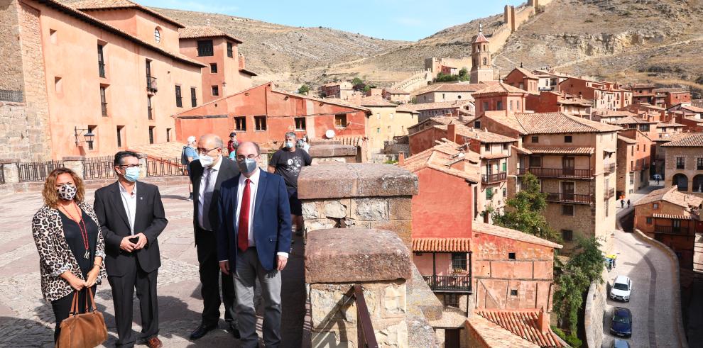 El Presidente de Aragón pone en valor el músculo del turismo de interior que ha capeado la temporada pese al azote de la pandemia