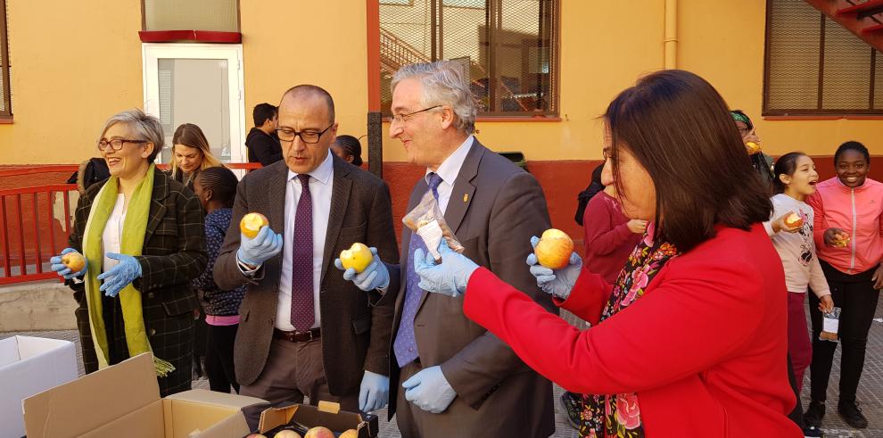 Diez nuevos centros se suman al “Programa de consumo de fruta y leche en las Escuelas”