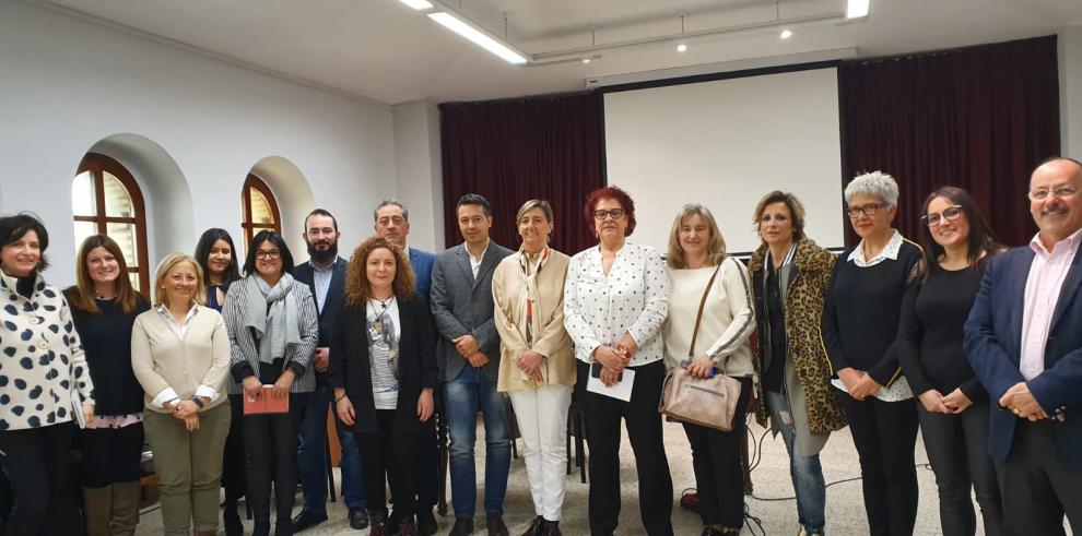 Reunión con asociaciones de comerciantes de la provincia de Huesca