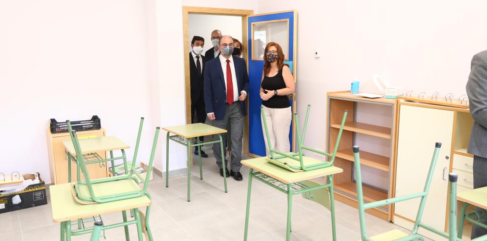 El Presidente de Aragón visita la ampliación del colegio de Aínsa, en el que se han invertido 700.000 euros, y el nuevo Centro de Arte Contemporáneo