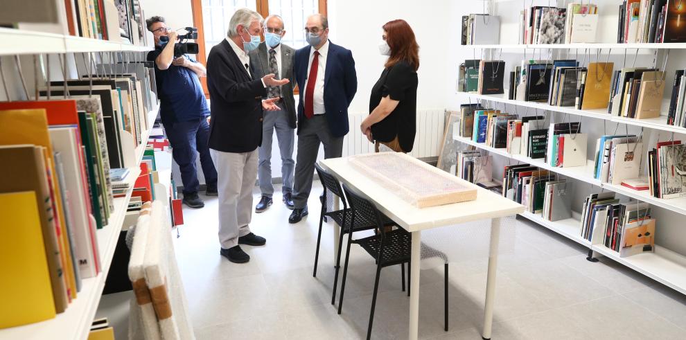 El Presidente de Aragón visita la ampliación del colegio de Aínsa, en el que se han invertido 700.000 euros, y el nuevo Centro de Arte Contemporáneo