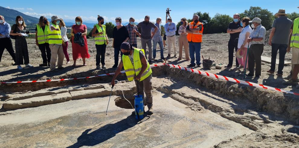 El Gobierno de Aragón impulsa las labores de protección, investigación y difusión del yacimiento romano del Forau de la Tuta, localizado en Artieda