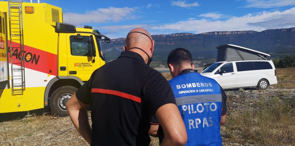 Más de 140 bomberos de Aragón, Navarra, Guipúzcoa y Francia participan en un gran simulacro de búsqueda de personas en el Embalse de Yesa