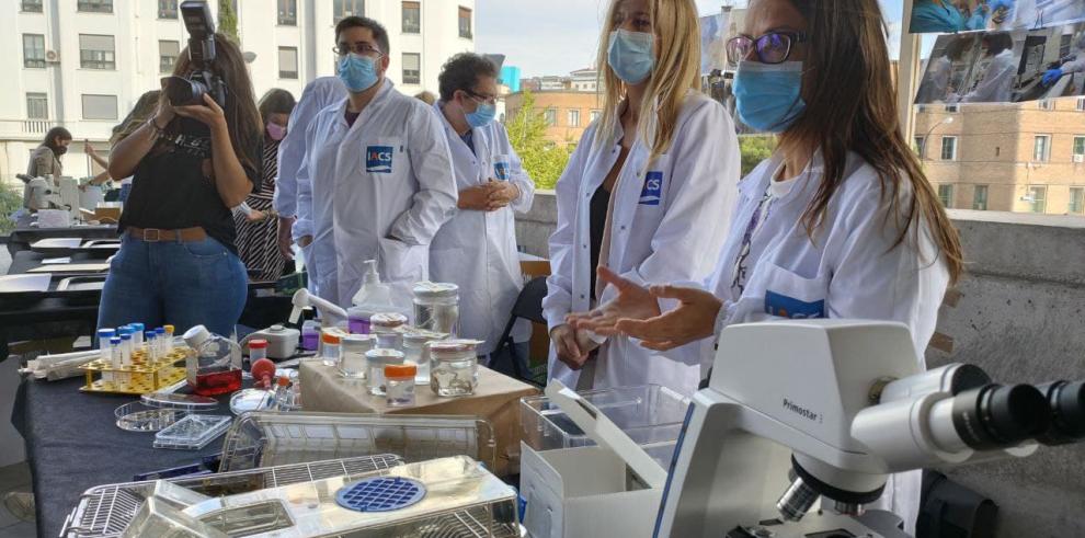 Díaz participa en la Noche de los Investigadores y celebra que la ciencia vuelva a tomar la calle para “contagiar a las próximas generaciones de la pasión por la investigación”