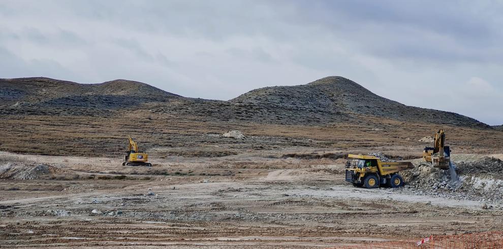 Olona recuerda en Fuentes de Ebro que, desde 2016, el Gobierno de Aragón ha comprometido 212M€ para la creación y modernización de 46.000ha de regadío