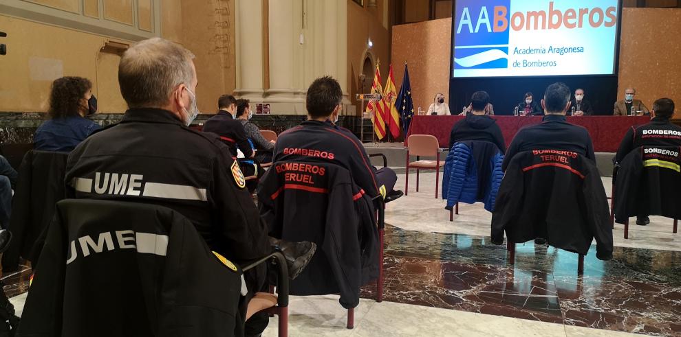 Más de 80 bomberos participan en la jornada de formación “Gestión de emergencias con gas natural”