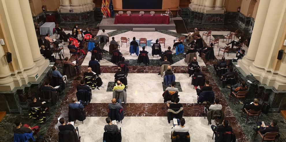 Más de 80 bomberos participan en la jornada de formación “Gestión de emergencias con gas natural”