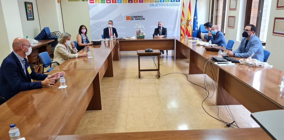 El Gobierno de Aragón y Eroski firman un acuerdo para la promoción y desarrollo de los productos agroalimentarios de la región