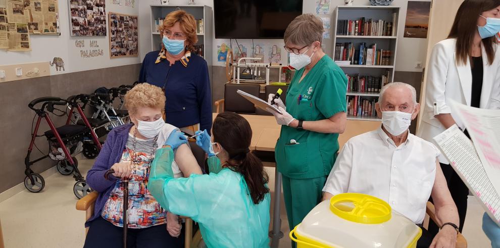 Broto apuesta por la protección de la salud de los mayores que viven en residencias durante la semana del Pilar