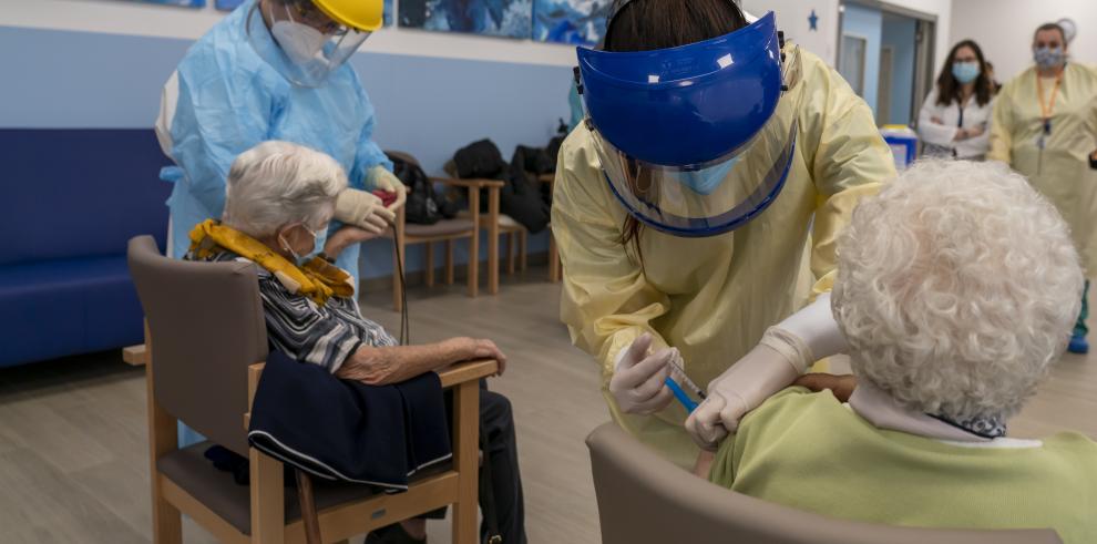 Avanza la vacunación de la segunda dosis contra la Covid 19 en las residencias de Aragón