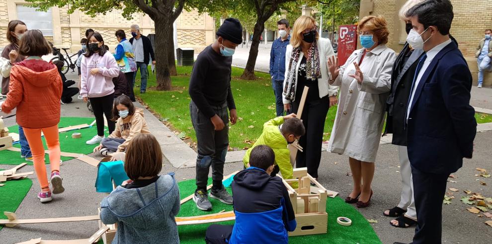 Los niños oscenses estrenan el JuegaLAAAB, un proyecto para fomentar la participación y la toma de decisiones en común de los más pequeños