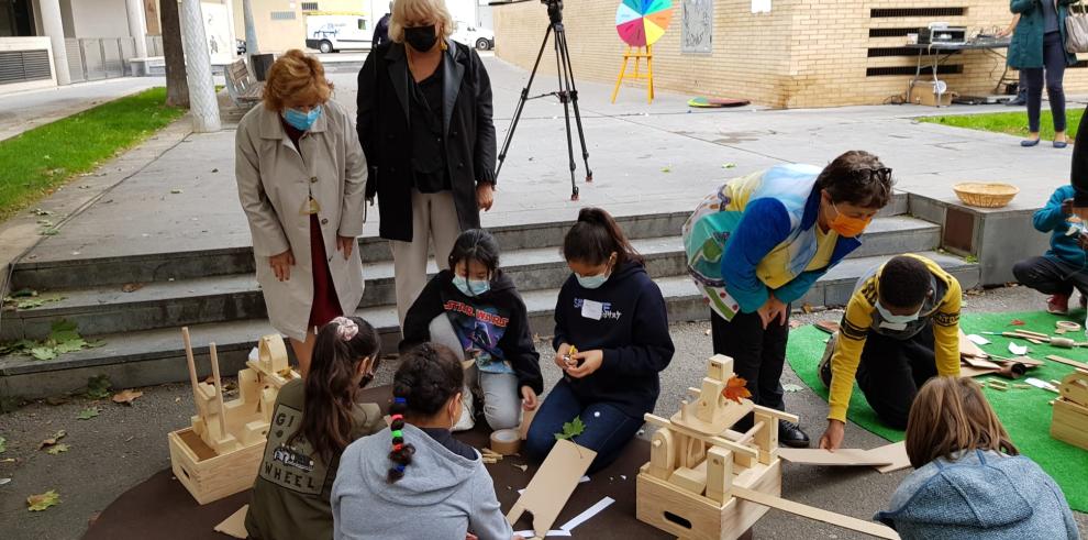 Los niños oscenses estrenan el JuegaLAAAB, un proyecto para fomentar la participación y la toma de decisiones en común de los más pequeños