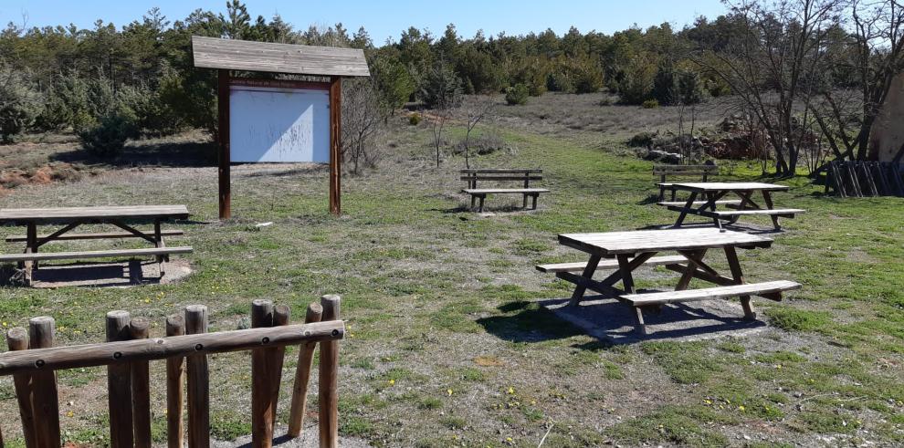 Trabajos de mantenimiento en la vía verde Ojos Negros – Sagunto