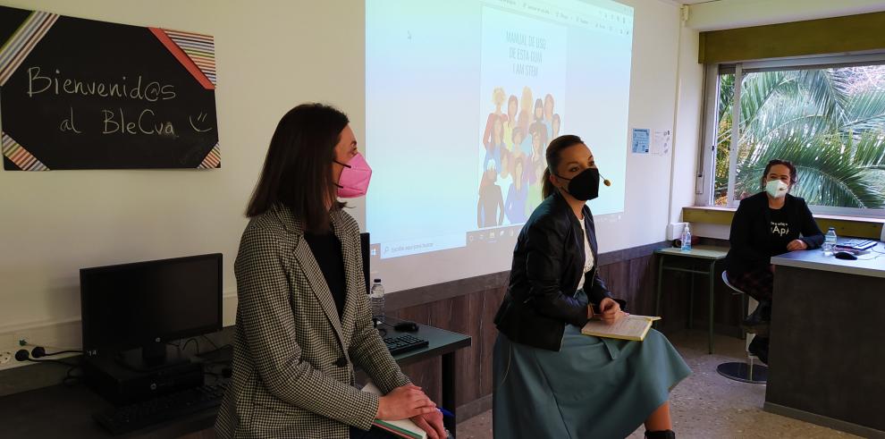 El IAM y la Consejería de Ciencia editan una guía para fomentar las profesiones científicas y tecnológicas entre las estudiantes de Secundaria 