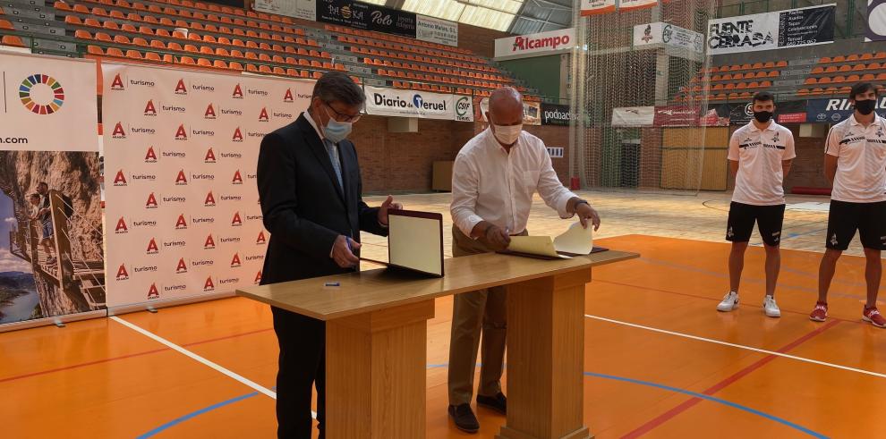 Aliaga: “El voleibol ha impulsado la imagen nacional e internacional de Teruel”