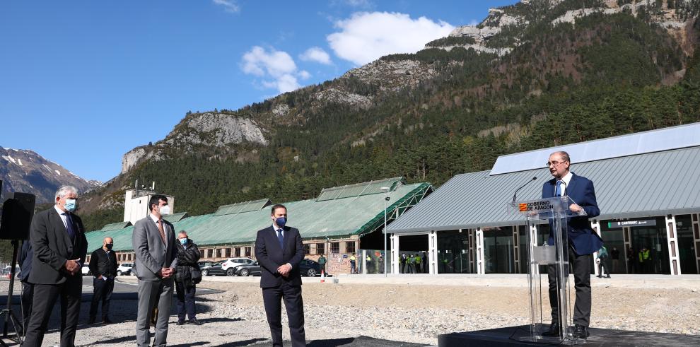 Los trenes ya circulan por la nueva estación de Canfranc