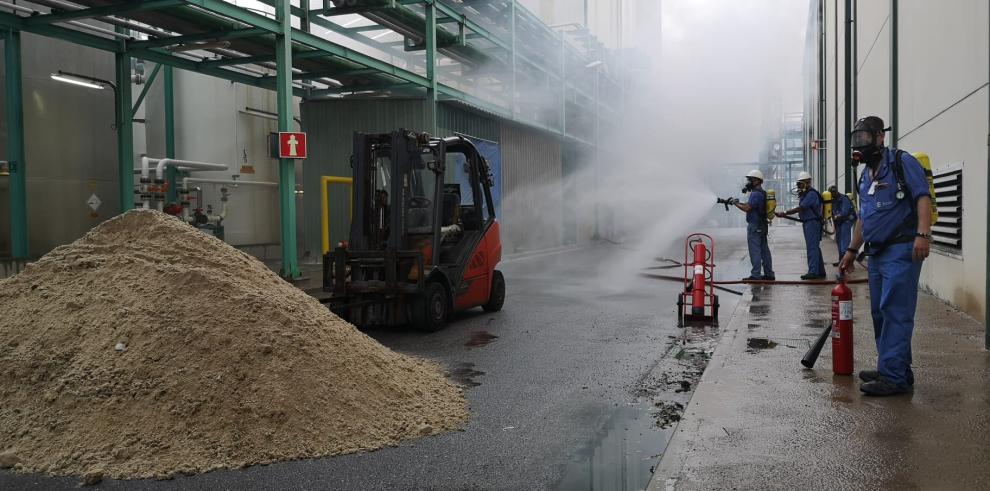 El Centro de Emergencias 112 Aragón coordina con éxito en Sabiñánigo el primer simulacro de emergencia química realizado en Aragón