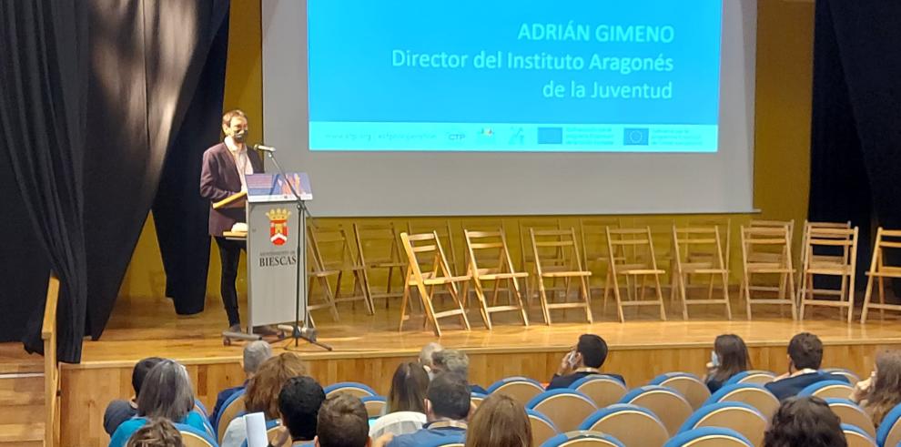 Adrián Gimeno: “Poner en primera línea de la política al colectivo juvenil es fundamental para acertar en las políticas y la inversión públicas”