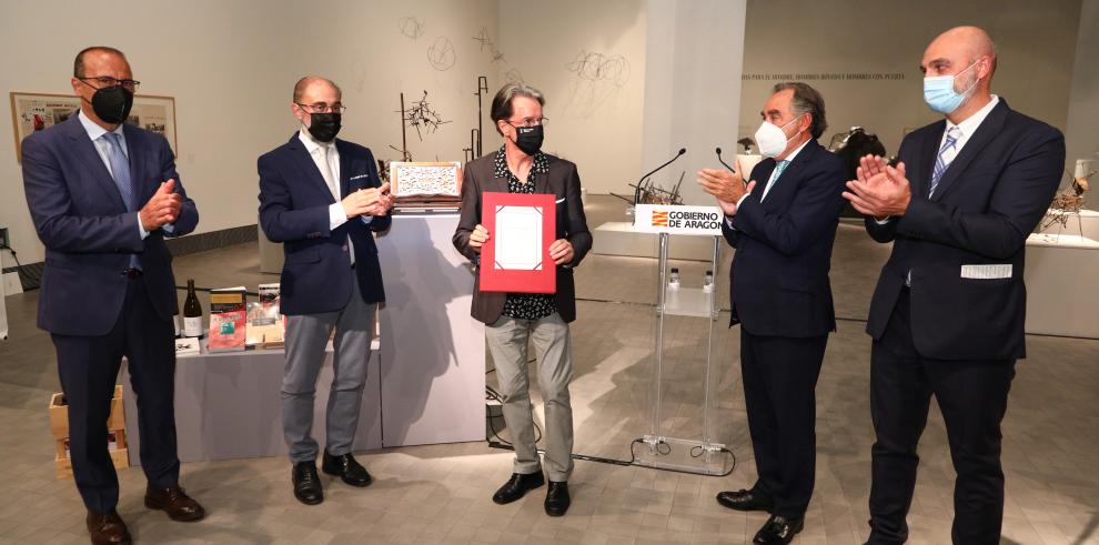 Julián Casanova recibe el Premio de las letras Aragonesas 2020 por la calidad científica de sus textos