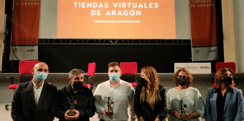 Maru Díaz clausura la XVI Feria Tiendas Virtuales y entrega el premio a Motocross Center como mejor tienda del año 